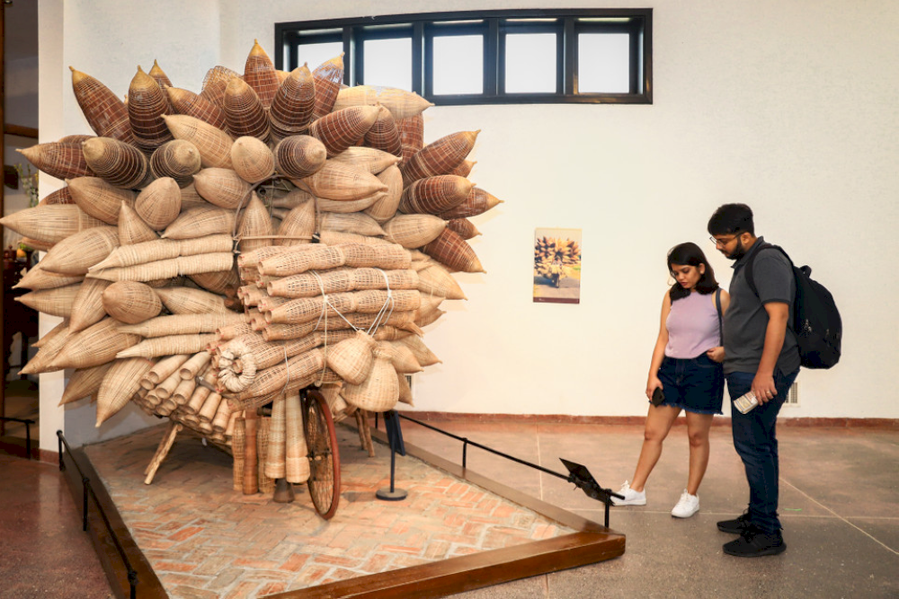 It houses approximately 15,000 artifacts, 42,000 films, and images depicting the daily lives of ethnic communities